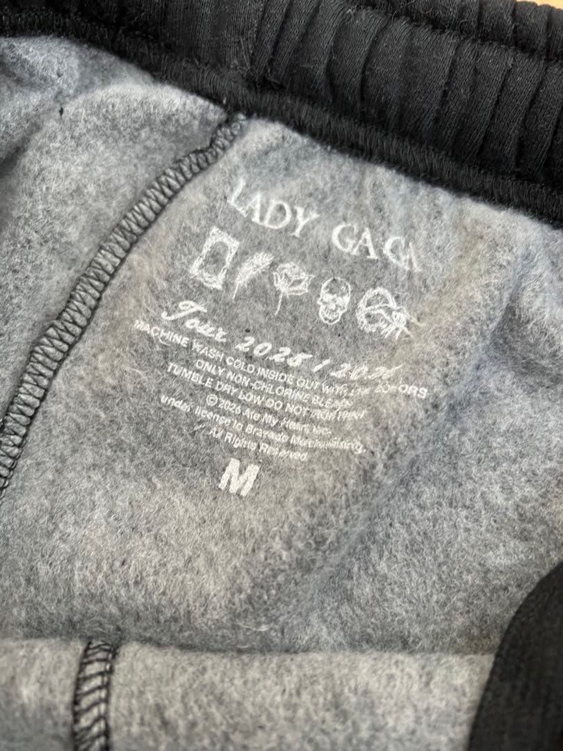 Mサイズ LADY GAGA MAYHEMBallグッズ スウェットパンツ - メルカリ