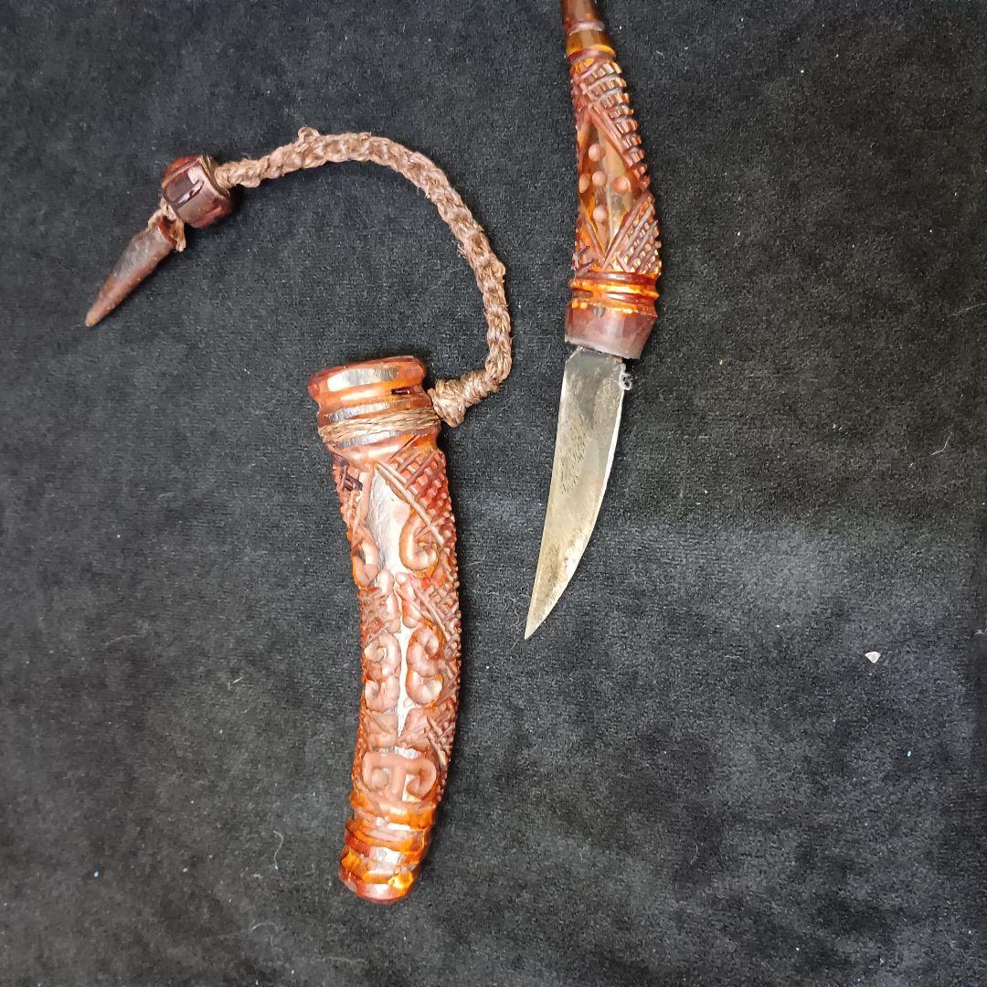 アイヌ　マキリ　メノコ　伝統的鹿骨彫刻製