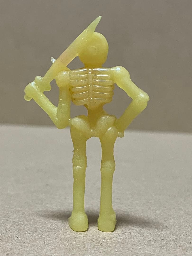 ファミコンチョコ第2弾 ゼルダの伝説 スタルフォス 消しゴム - メルカリ