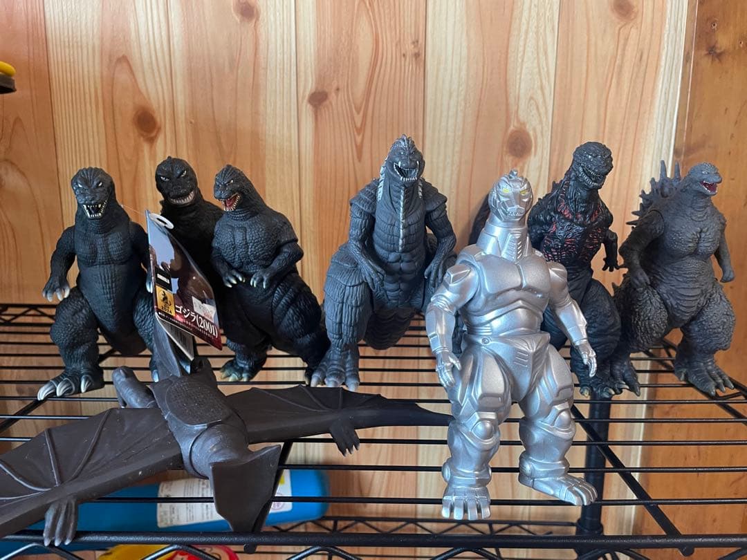 新品タグ付きあり！ゴジラフィギュア 8体セット BOX〕バンダイ ゴジラ真撃大全 新たなる来訪者 8個入(ゴジラ
