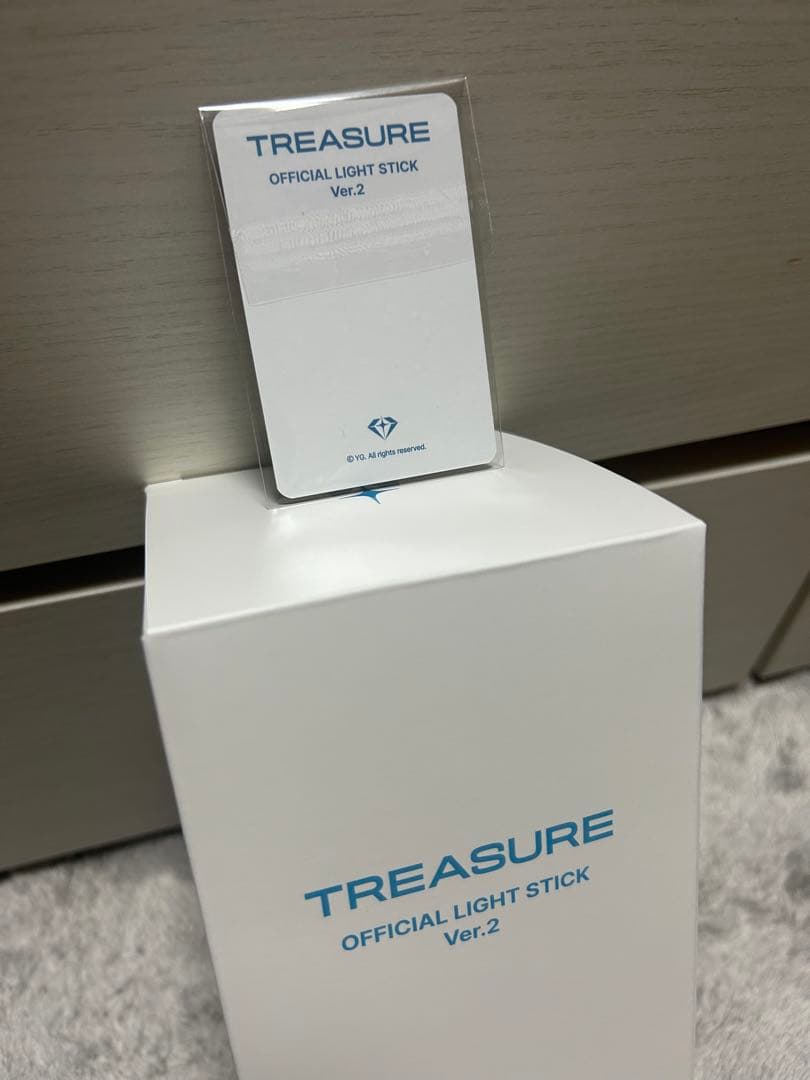 新品】TREASURE ペンライトVer.2ドヨントレカ付き - メルカリ