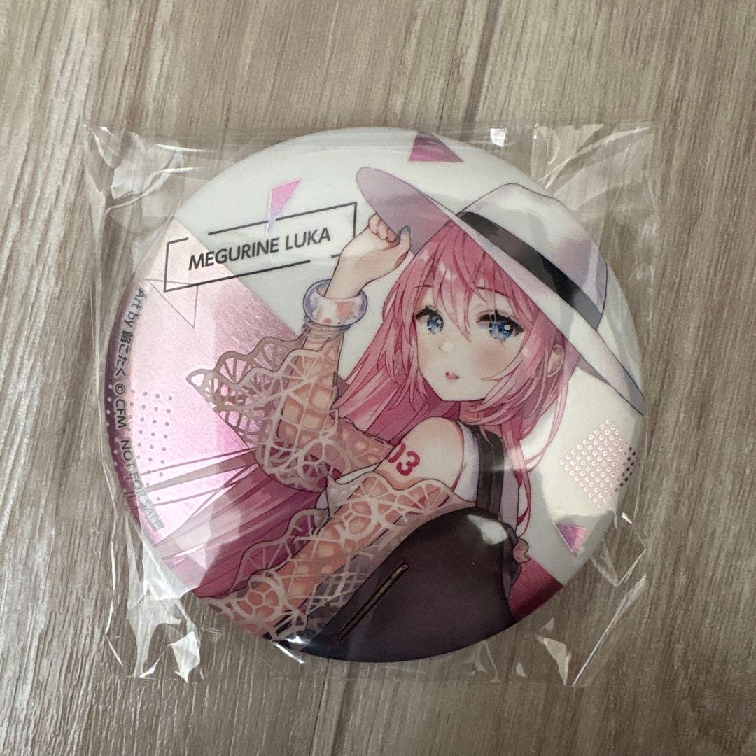 巡音ルカ 缶バッジ solwa財布購入特典 非売品