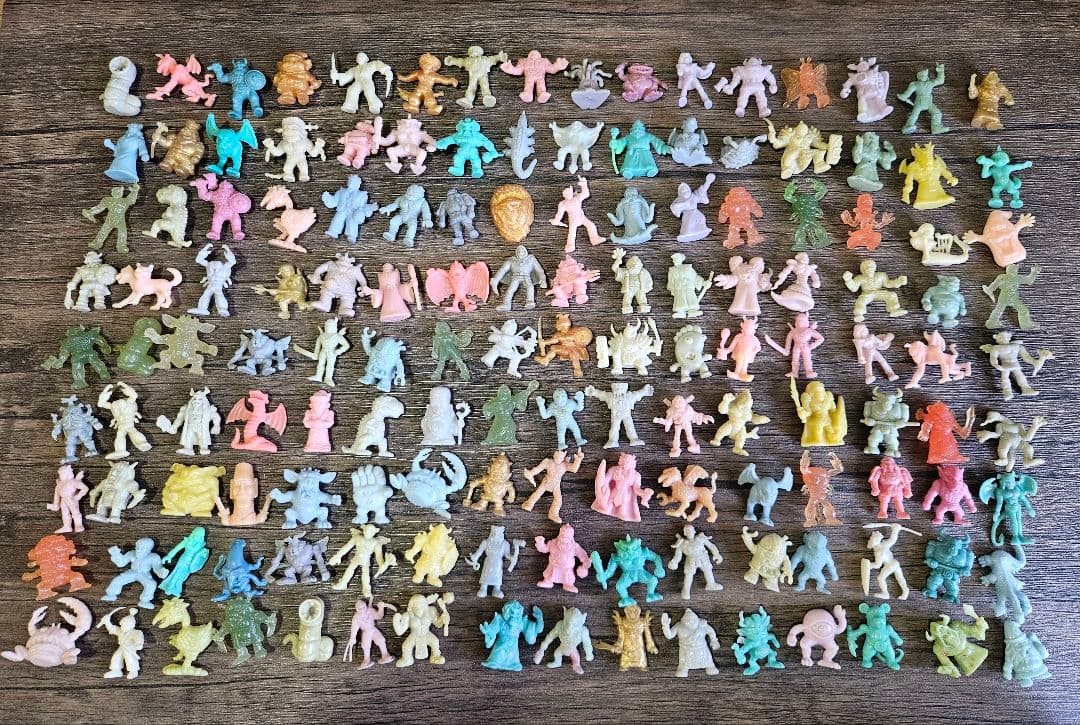 【ジャンク】ネクロスの要塞フィギュア大量まとめ　144体 消しゴムセット