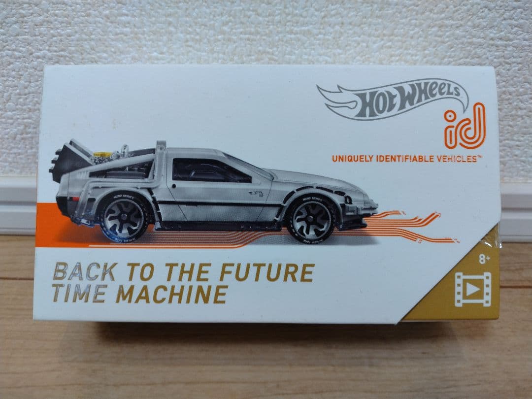 ミニカー Hot Wheels id delorean