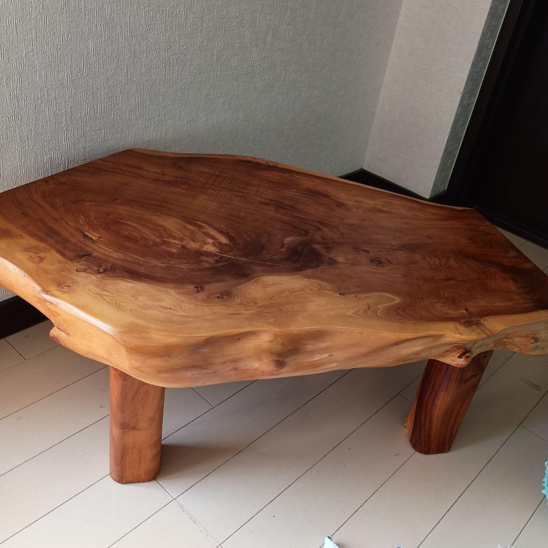 無垢材の不規則な座卓　ハンドメイド　一枚板　ミニテーブル　花台