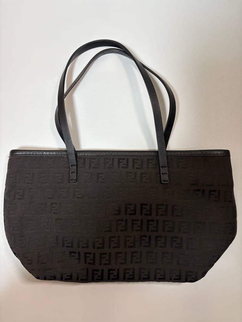 【美品】FENDI ハンドバッグ　ミニトートバッグ ズッカ ブラック