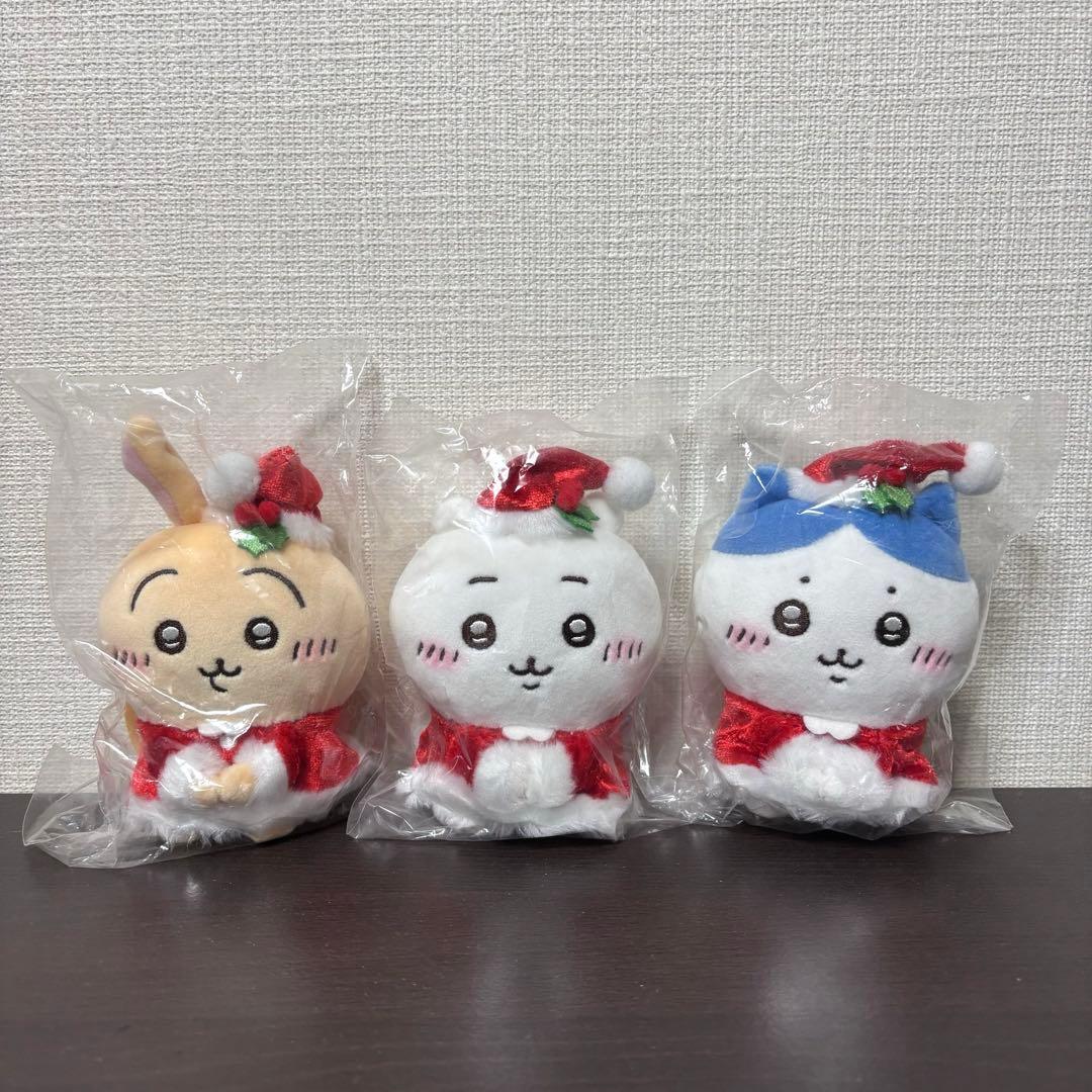 ちいかわ　サンタさんだ　持ちます　マスコット　ぬいぐるみ