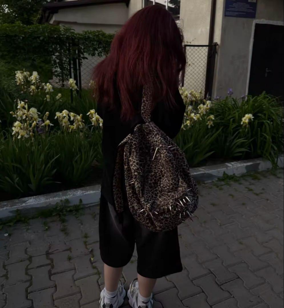 lisa lil vinci着用レオパード バックパック バック ヒョウ柄 - メルカリ
