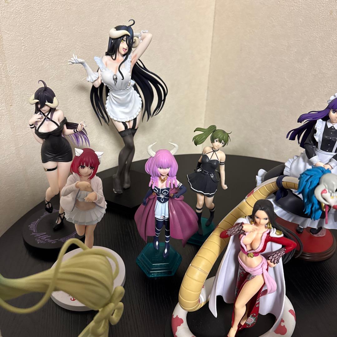 プライズフィギュア28体まとめ売り - メルカリ