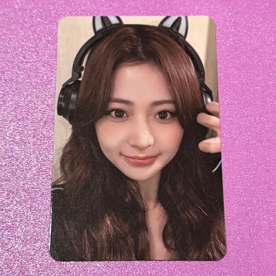 ルセラフィム ユンジン SPAGHETT hello82 US 限定 トレカA - メルカリ