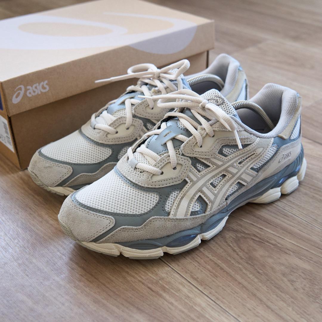 美品 ASICS GEL-NYC cream/oystergray 27.5cm