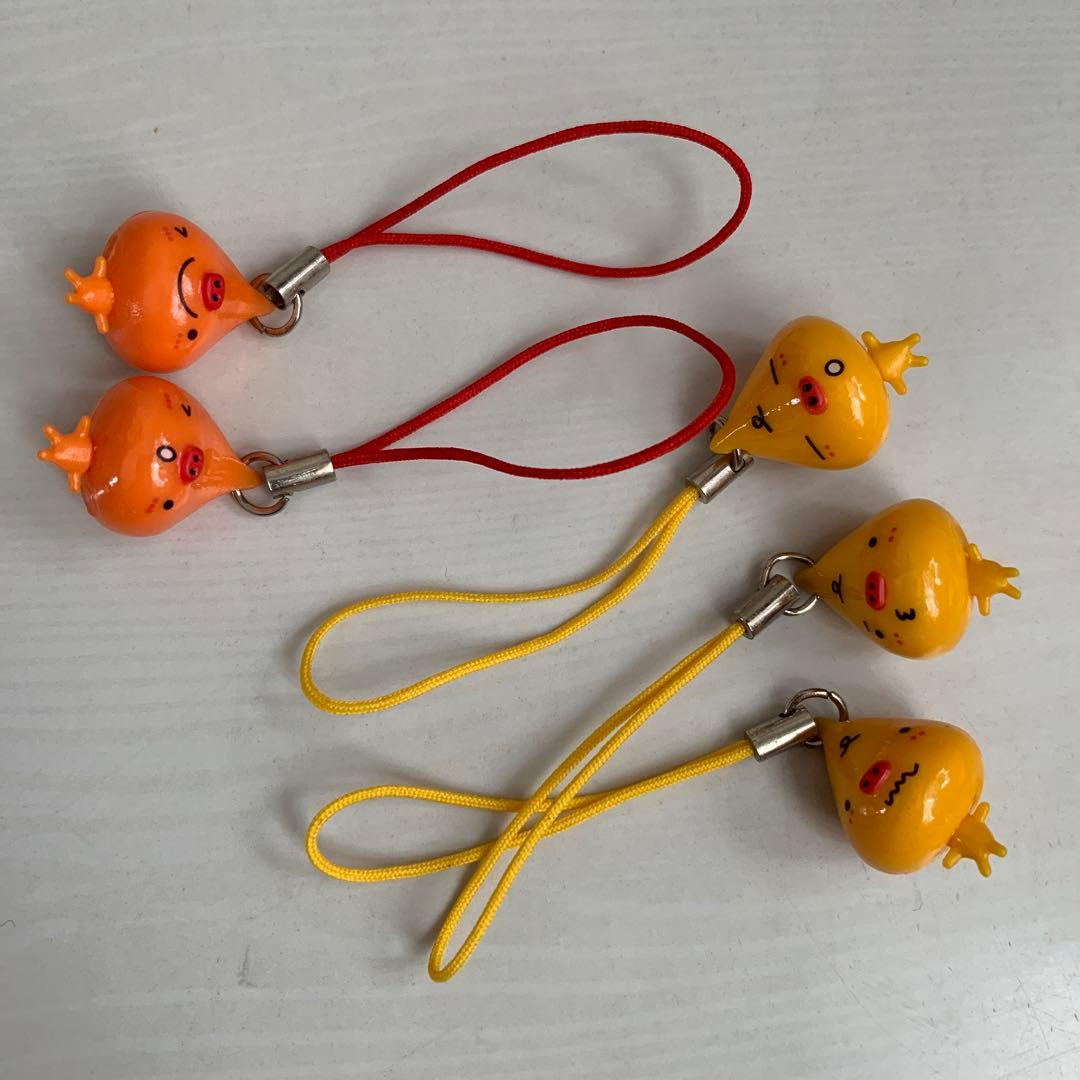 平成レトロ　雫型　ユニークなお顔のストラップ　新品未使用品 平成女児グッズ「しずくちゃん」レトロポップなグッズが登場！ぷっくり