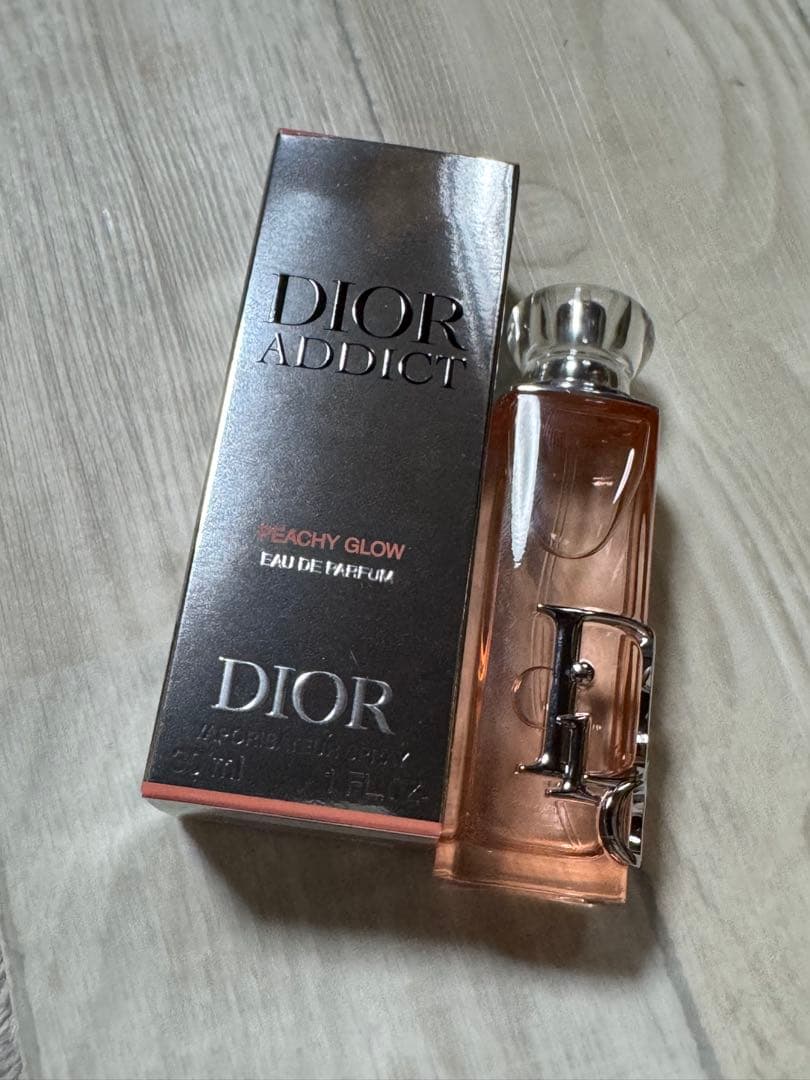 Dior Addict Peachy Glow 香水