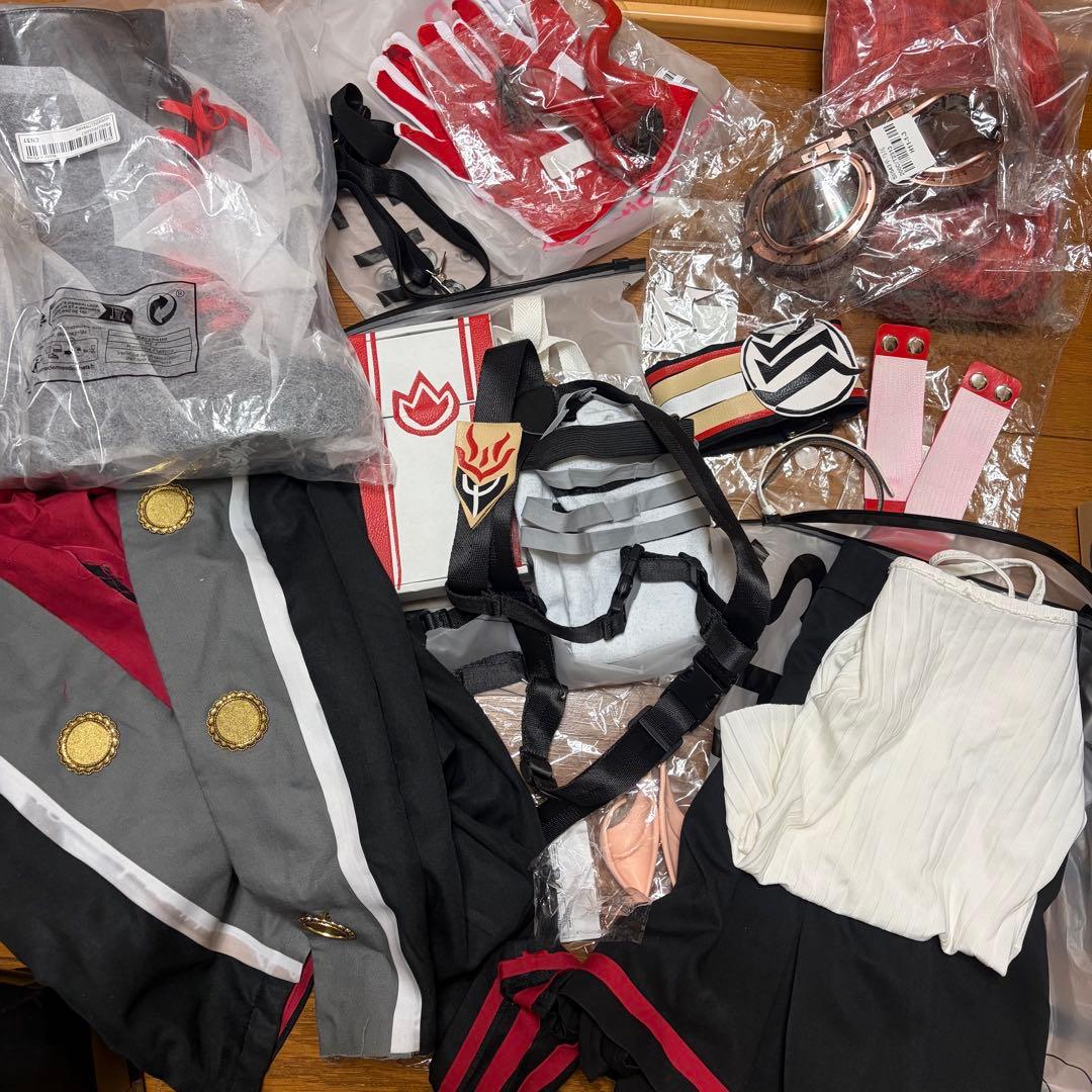 【ウィッグ靴付き】ブルーアーカイブ　下倉メグ　コスプレ衣装 ウィッグ靴付き】ブルーアーカイブ 下倉メグ コスプレ衣装 - メルカリ