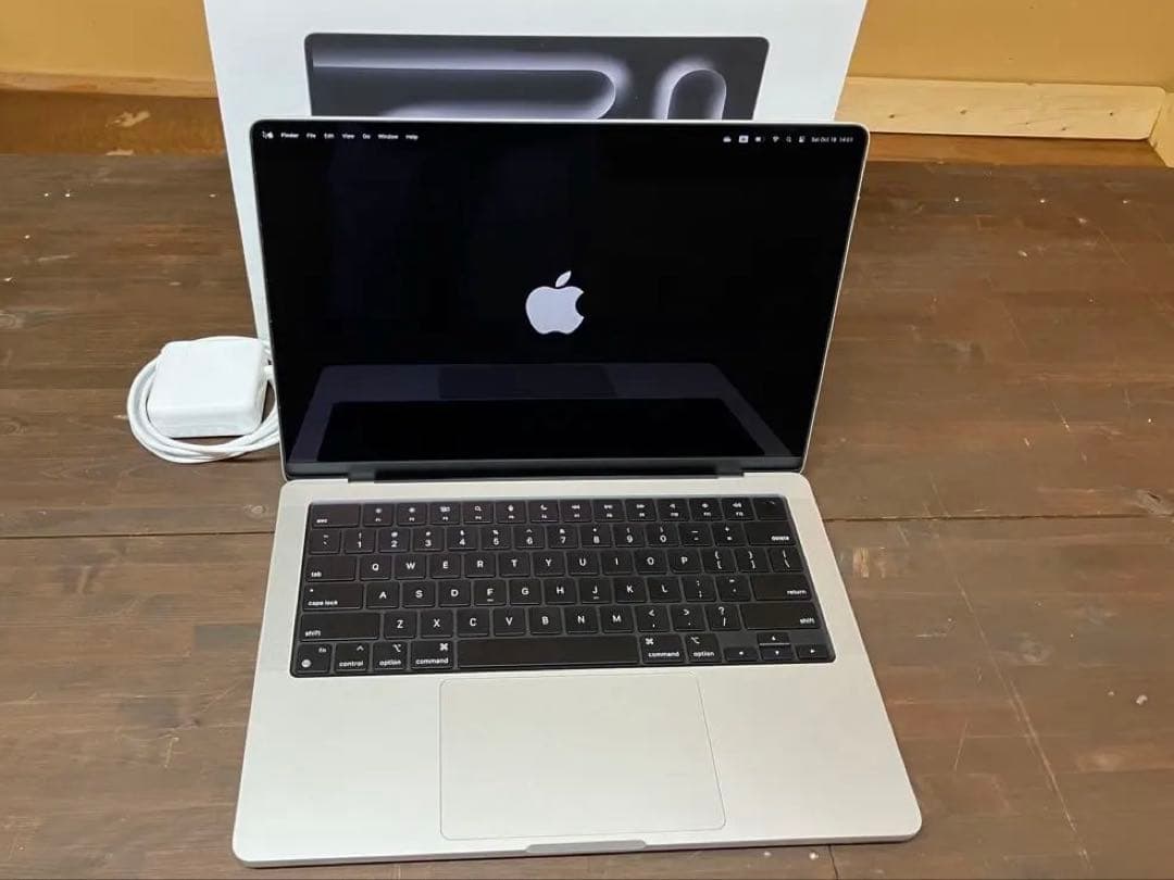 美品 MacBook Pro M3 16GB 1TB US配列キー 充電回数極少 - メルカリ