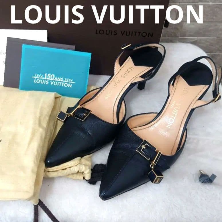 Louis Vuitton ルイヴィトン LVロゴ キューブチャーム パンプス