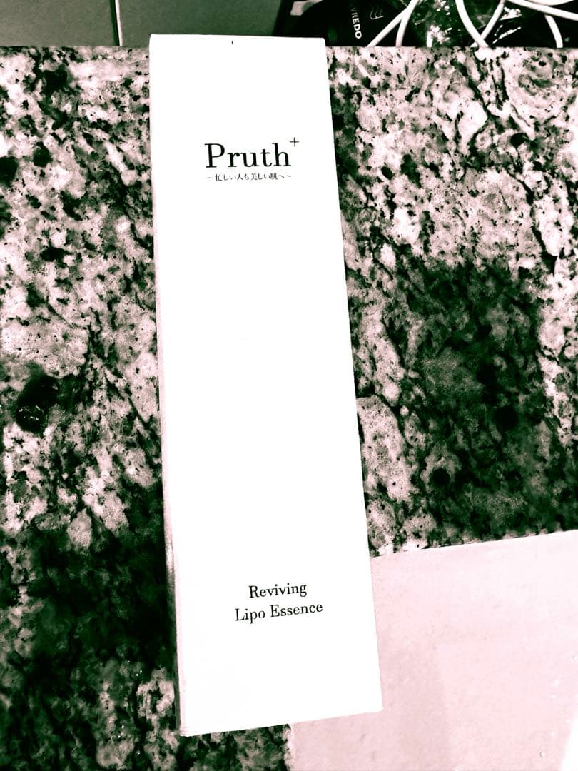 プルース　リポエッセンス　化粧液 化粧水 ドクターズコスメ　保湿