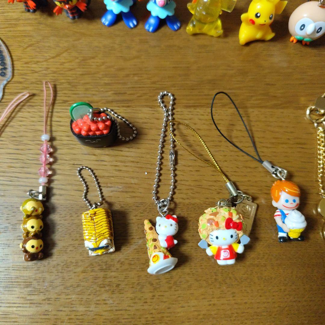 アニメキャラクター ストラップセット - メルカリ