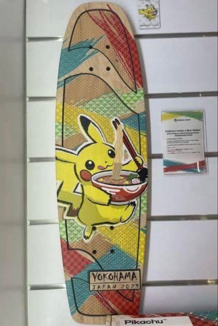 【500枚限定】ピカチュウ スケートボードデッキ WCS 2023 未使用 ポケカ』WCS 2023開催記念デッキ「ピカチュウ」の追加抽選販売が決定
