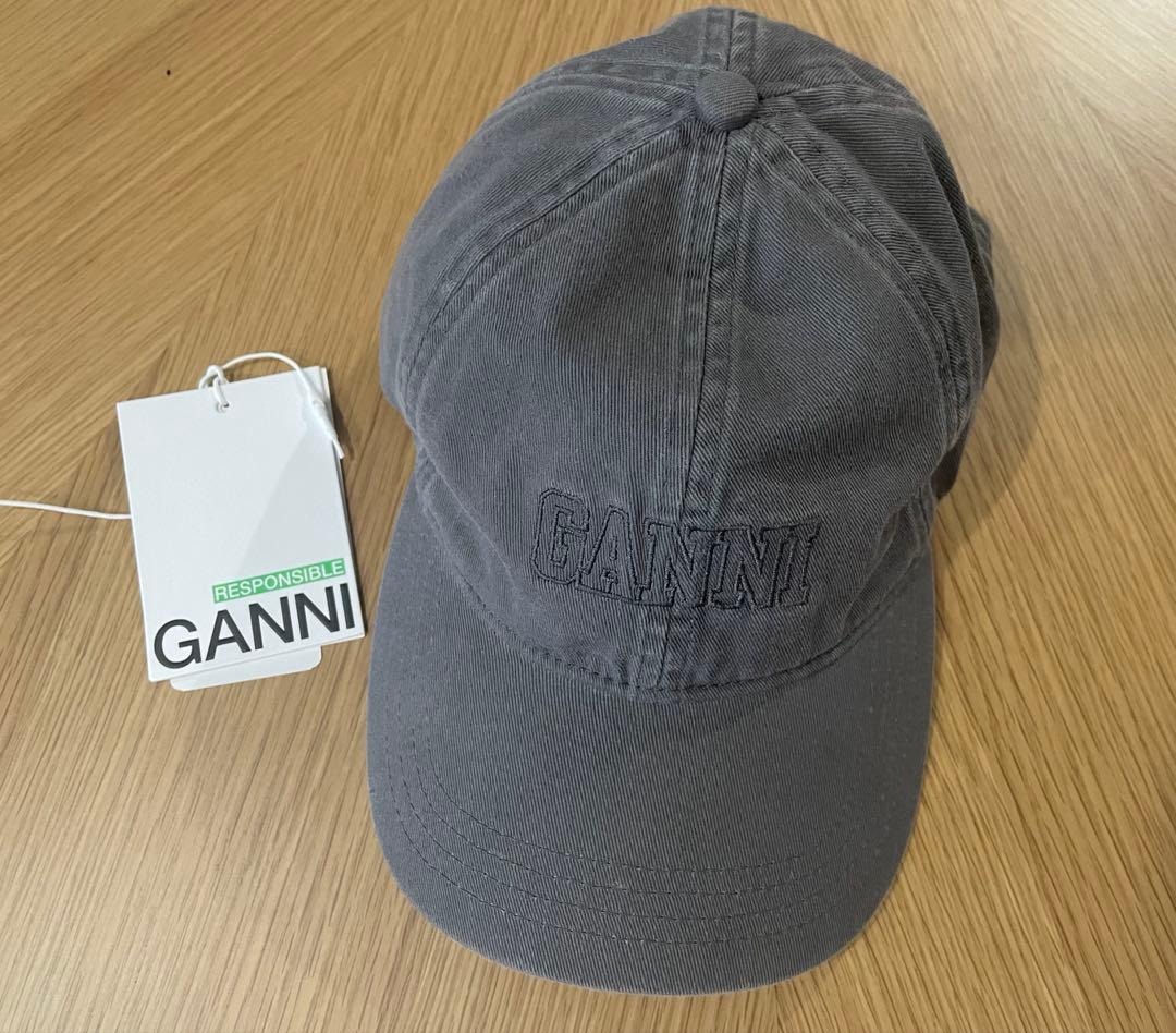 みーみー　GANNI（ガニー）　Cap Hat フロストグレイ