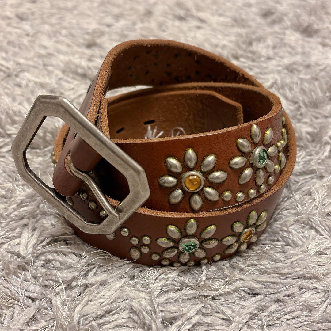 HTC(フラワー マルチカラーストーン シルバースタッズベルト)