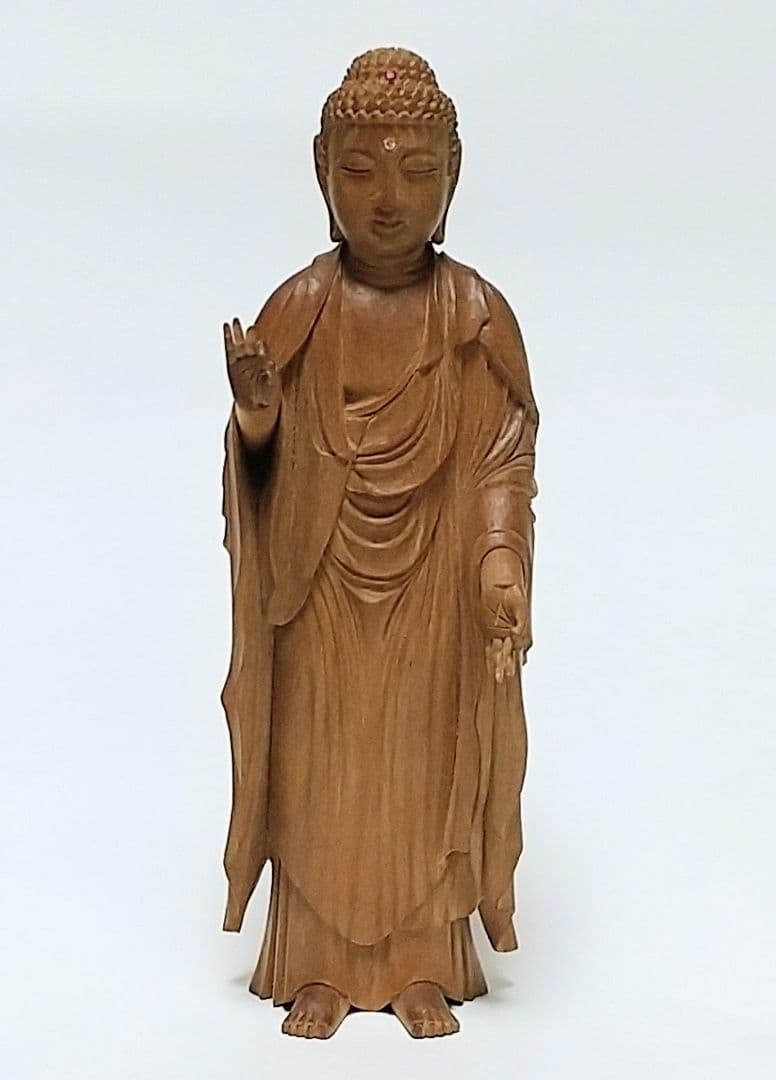 阿弥陀如来立像 5寸 像のみ #662 ◆白檀 木彫 仏像 楽天市場】【仏像】白檀仏像「阿弥陀如来」◇サイズ2種（5寸・6寸