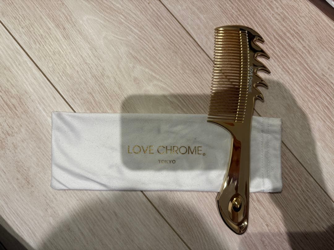 LOVE CHROME ゴールドヘアコーム 専用ケース付き