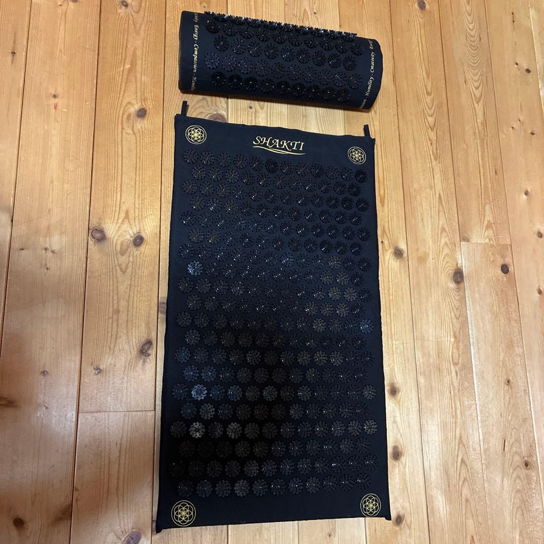 SHAKTI エクササイズマットとローラーセット