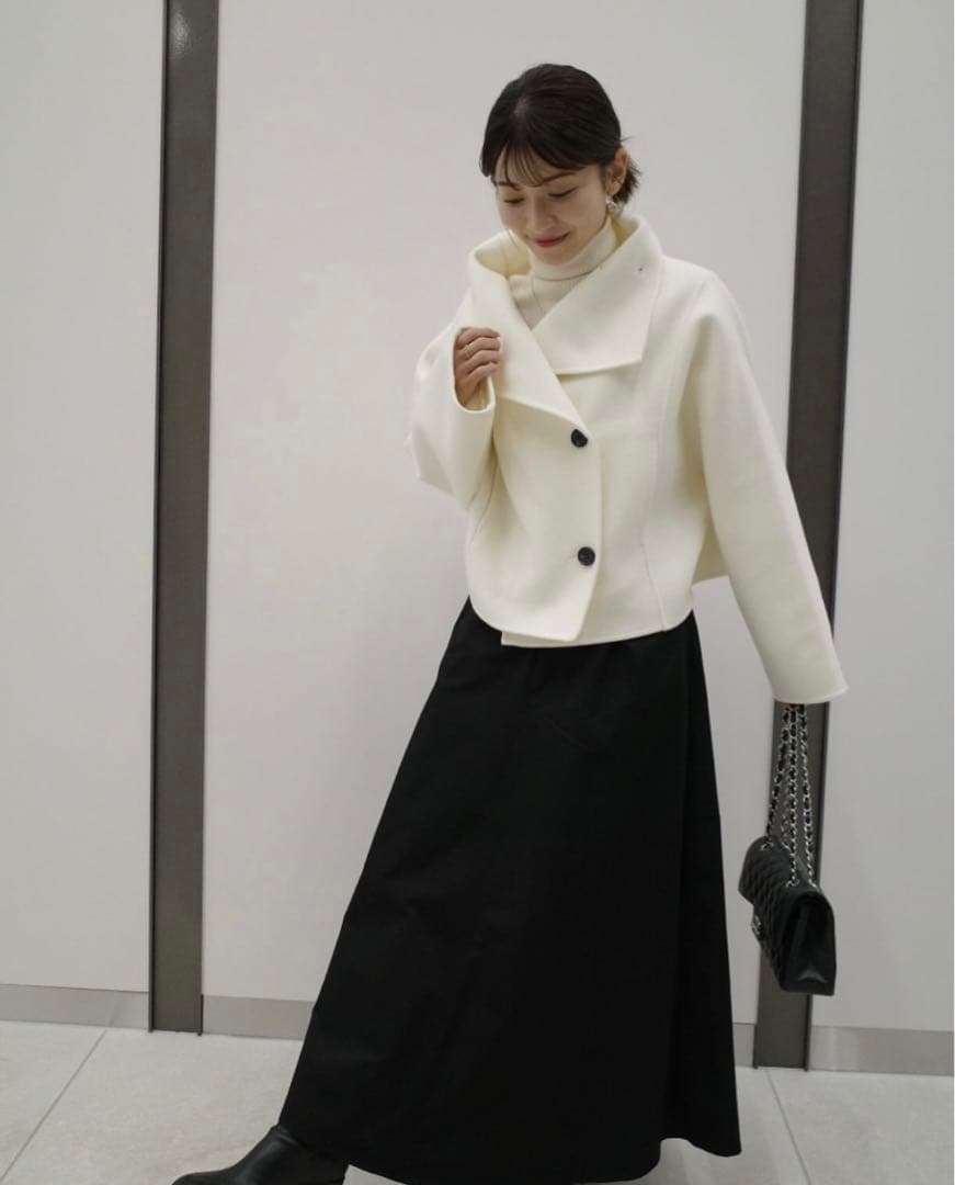 anuans】スタンドネックリバーショートコート - メルカリ