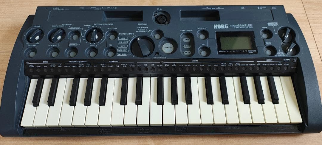 KORG microSAMPLER コルグマイクロサンプラー　サンプリング