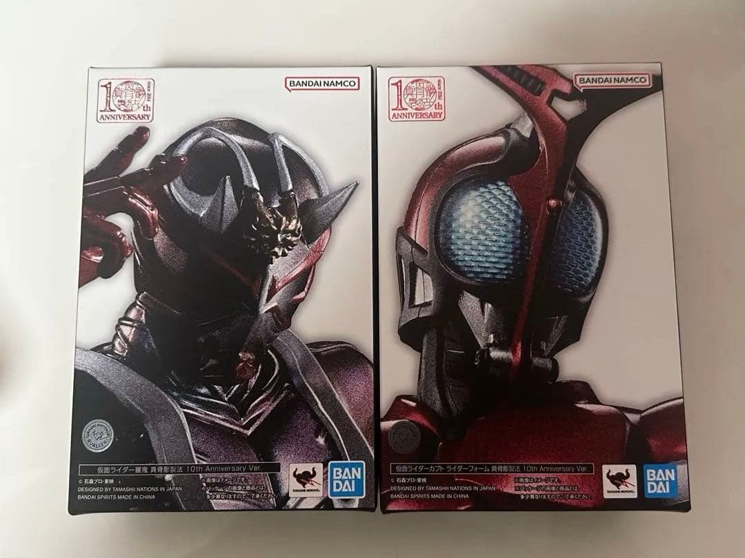S.H.Figuarts 仮面ライダーカブト ライダーフォーム&響鬼 10th