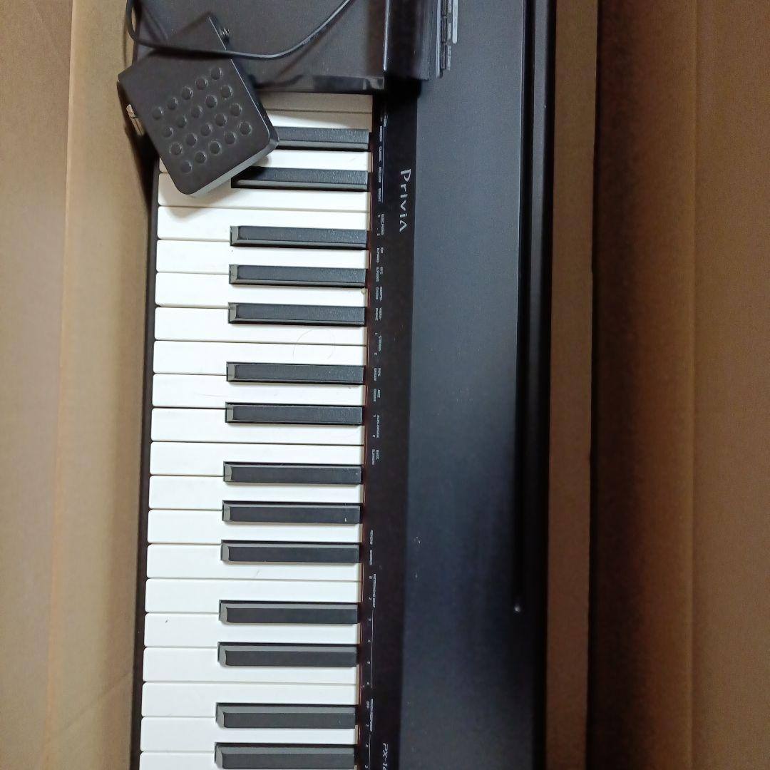 CASIO PRIVIA PX-160BK 電子ピアノ ペダル付き Amazon.com: Casio Privia PX160BK 88-Key Full Size Digital Piano
