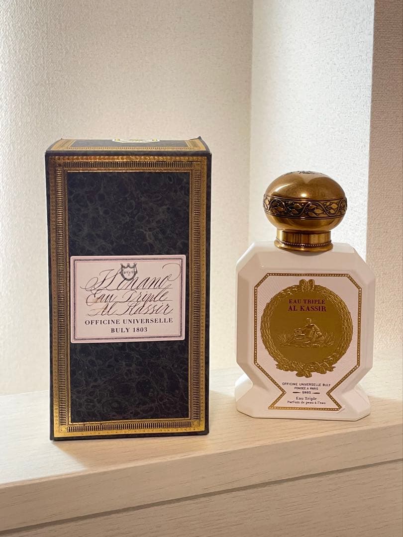 Officine Universelle Buly オー・トリプルアル・カシール