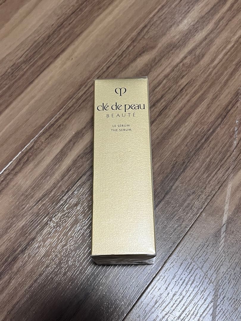 clé de peau Le Serum クレドポーボーテ ルセラム