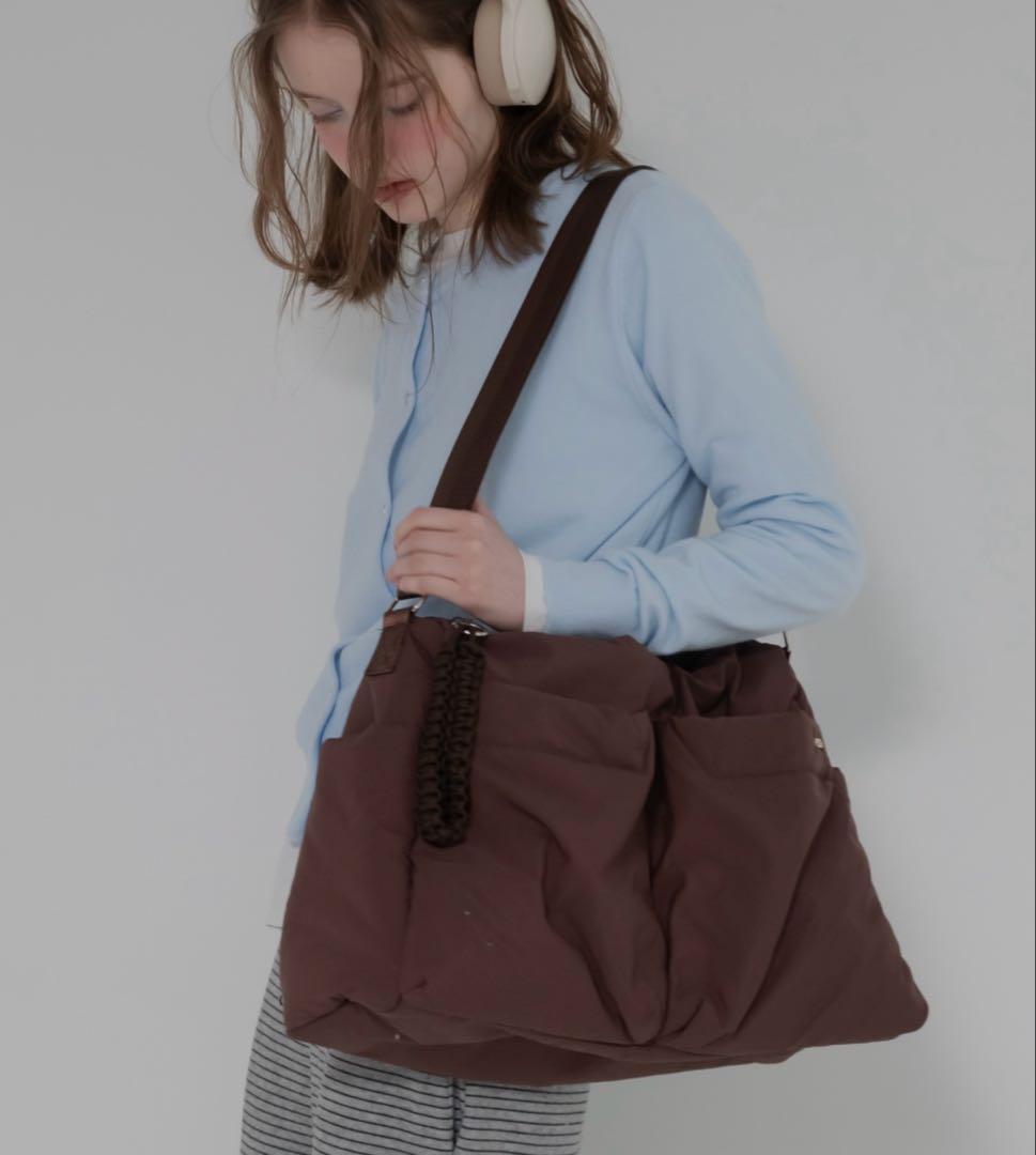 ジュメロ　パファーショルダーバッグ　ブラウン ジュメロ パファーショルダーバッグ ブラウン - メルカリ