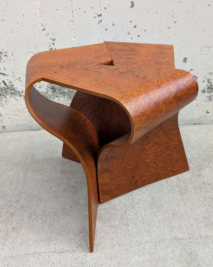 マッシュルームスツール（希少・クス玉杢）　天童木工