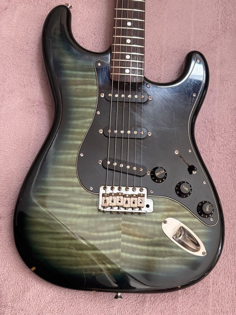 MIJフジゲン製　Squier by Fender Silver Series