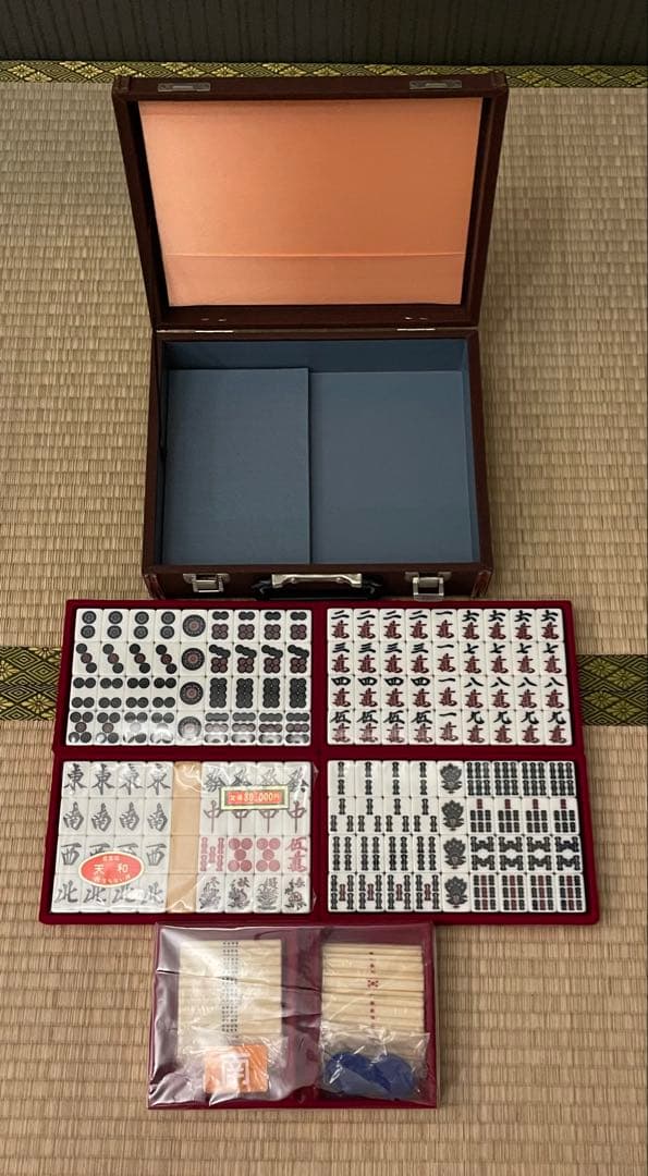 麻雀牌 最高級 天和 落ちない牌 新品未使用 楽天市場】高級国産手打麻雀牌セット 崩れにくい【アール牌】特別仕様