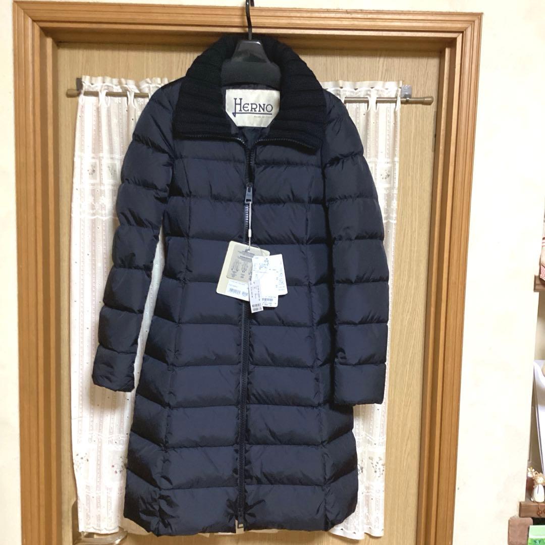 Herno ダウンジャケット　新品タグ付き　サイズ38