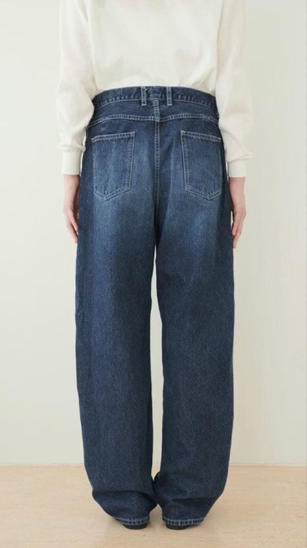品よく、こなれる」新定番のストレートデニム Mサイズ インディゴ