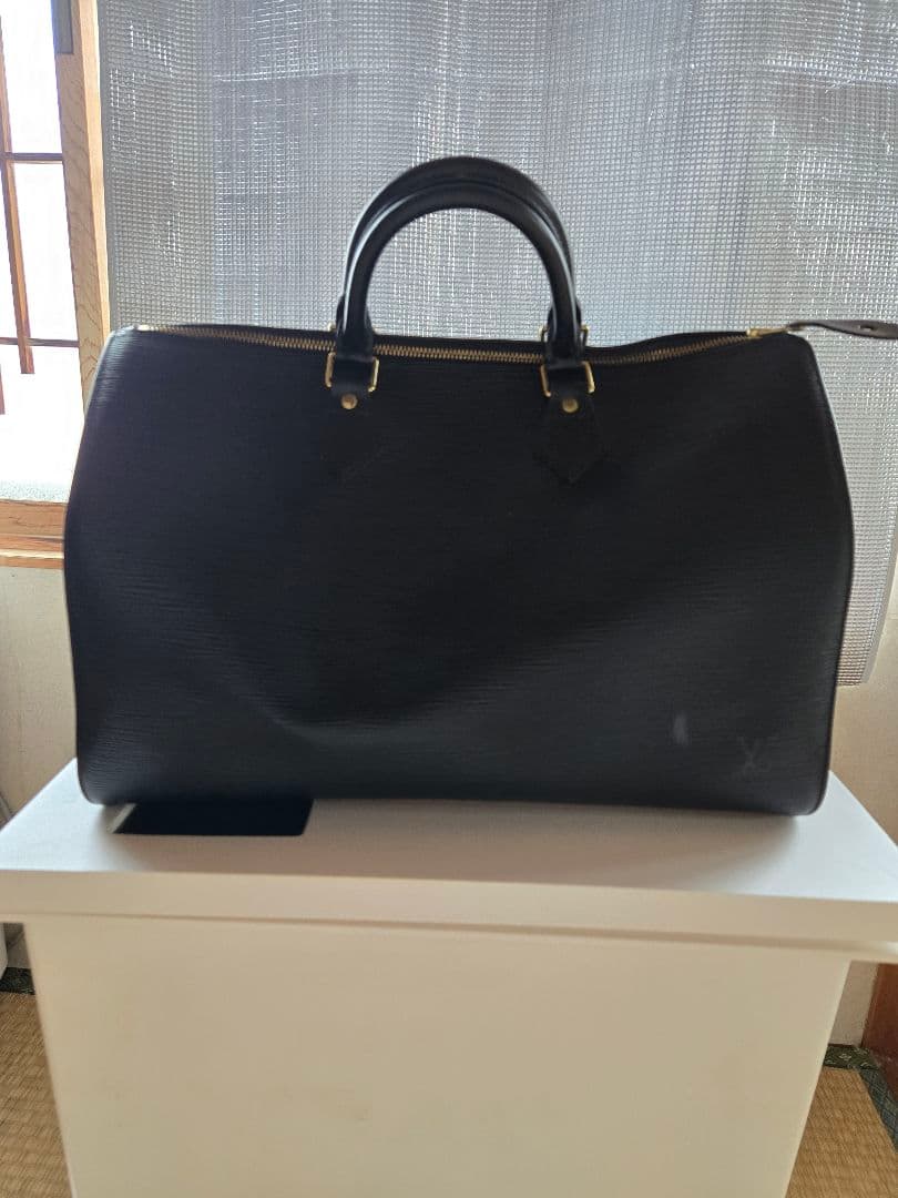 美品　ルイヴィトン　エピボストンバックルイヴィトン