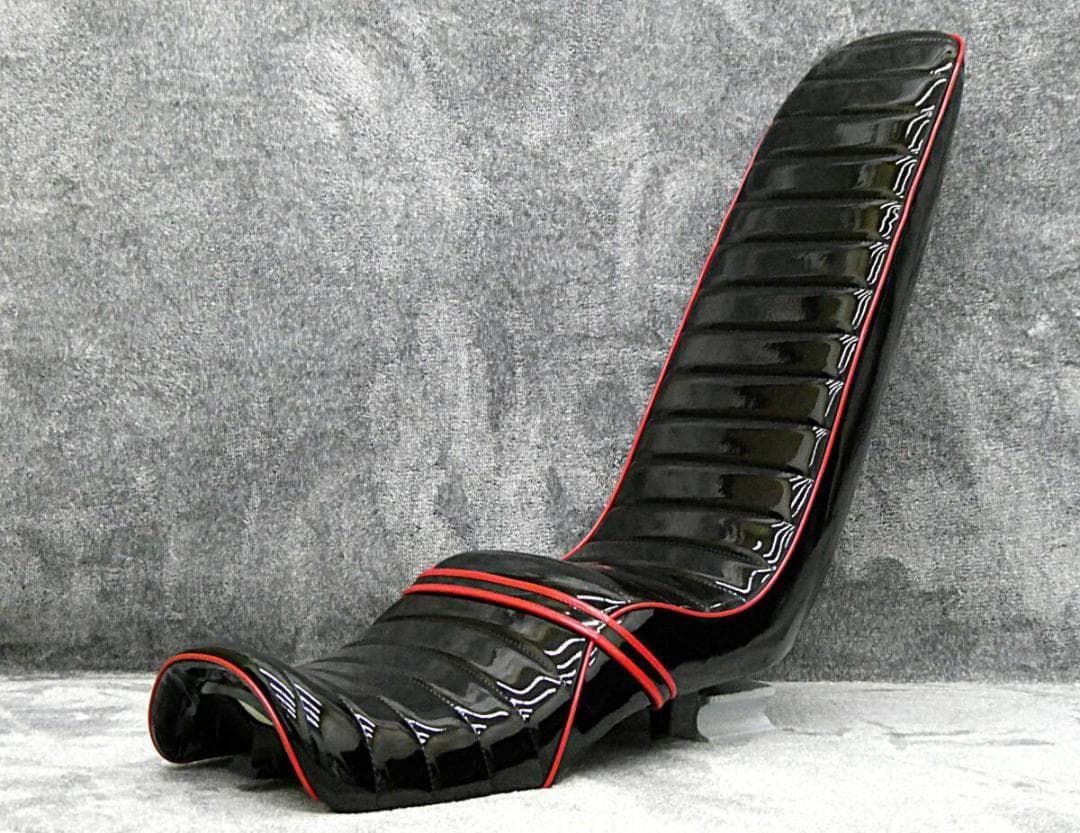 ＮＣ３１　黒赤 エナメル 60ｃｍ　三段シート/ CB400SF前期 あんこ抜き