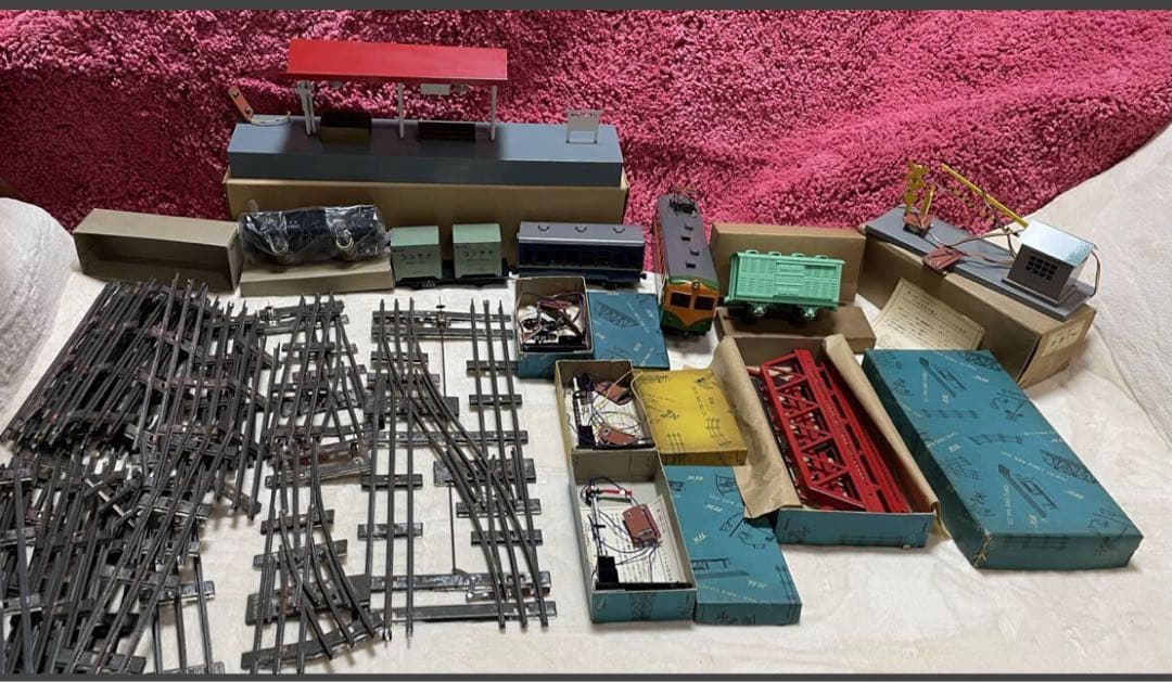 国鉄80系電車 鉄道模型 ○ゲージ当時もの大事に保管されていた為比較的に綺麗です 212＞旧型国電80系1次車（初期型湘南） 6両編成セット｜エコノミー