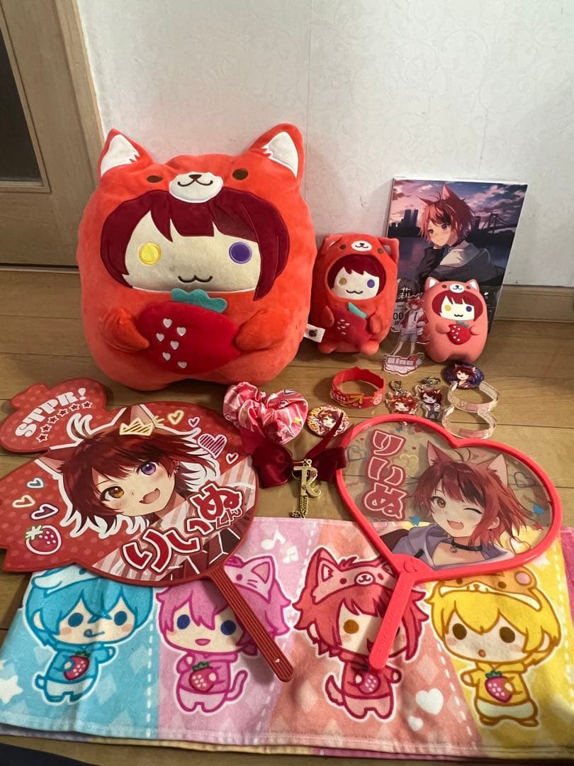 すとぷり 莉犬くん グッズ まとめ売り - メルカリ