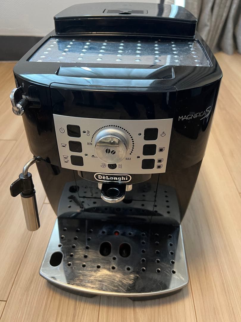 デロンギ 全自動コーヒーマシン マグニフィカS
