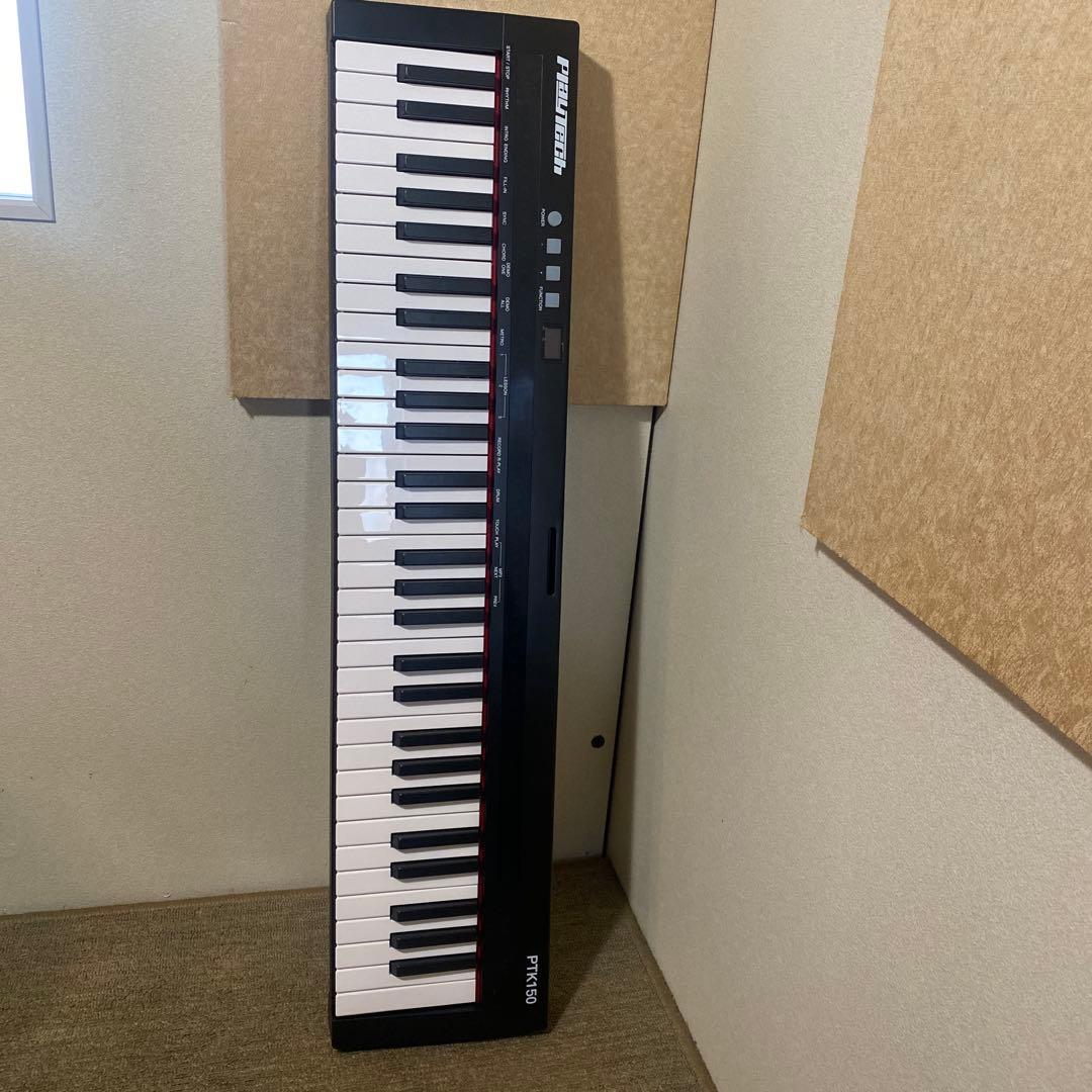 ほぼ新品 PLAYTECH ( プレイテック ) PTK150 コードレス PLAYTECH PTK150 初心者 61鍵 電子 小型 持ち運び 音色 リズム 送料
