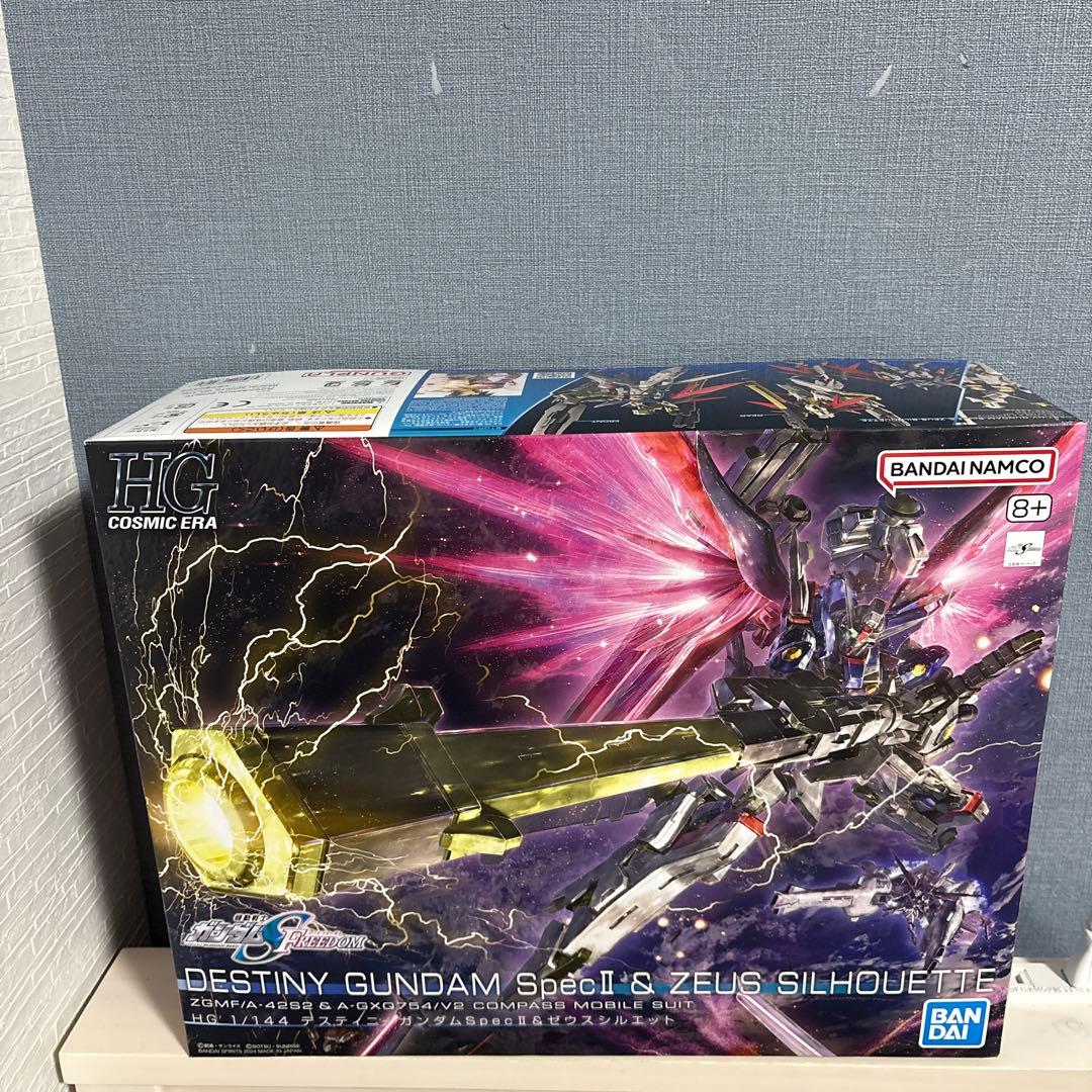 【新品】HG デスティニーガンダム Spec II & ゼウスシルエッ