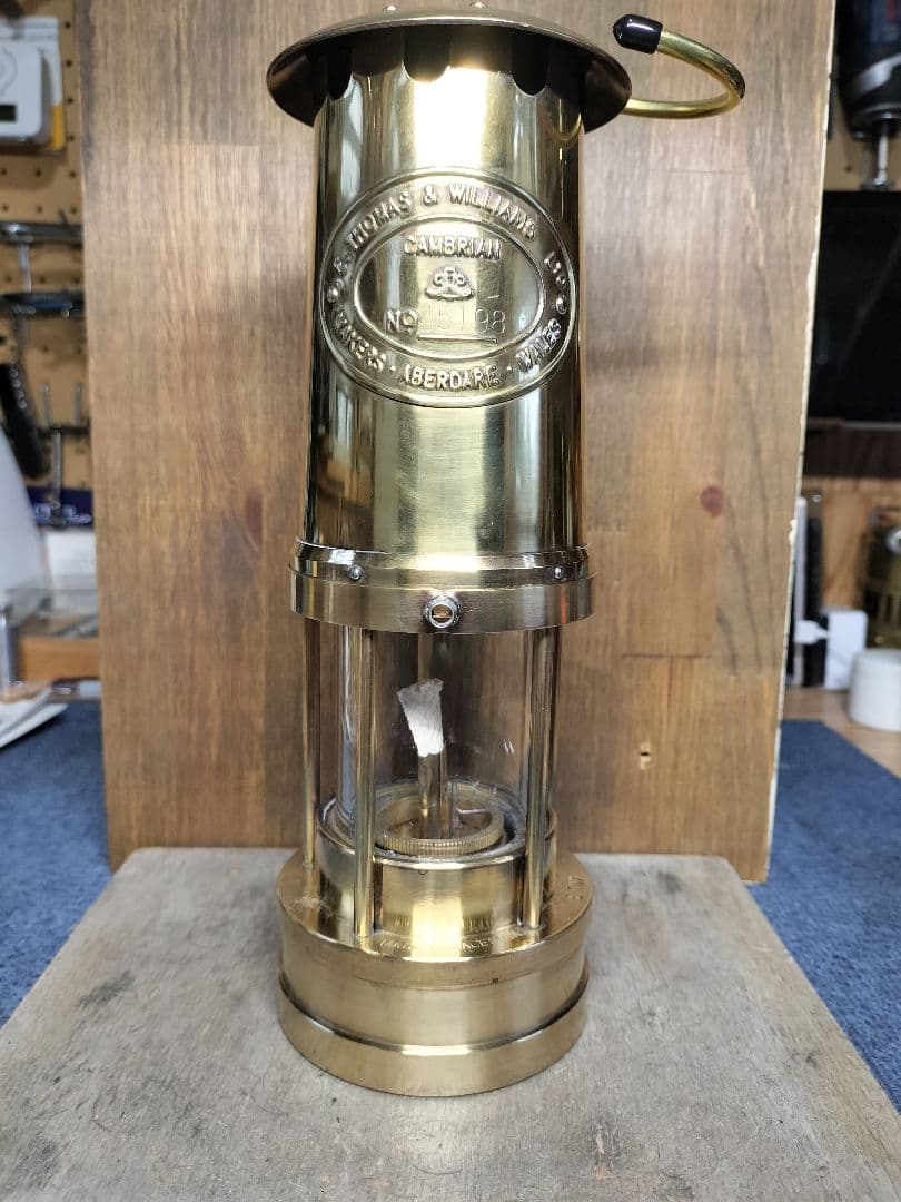 THOMAS & WILLIAMS CAMBRIAN ランタン