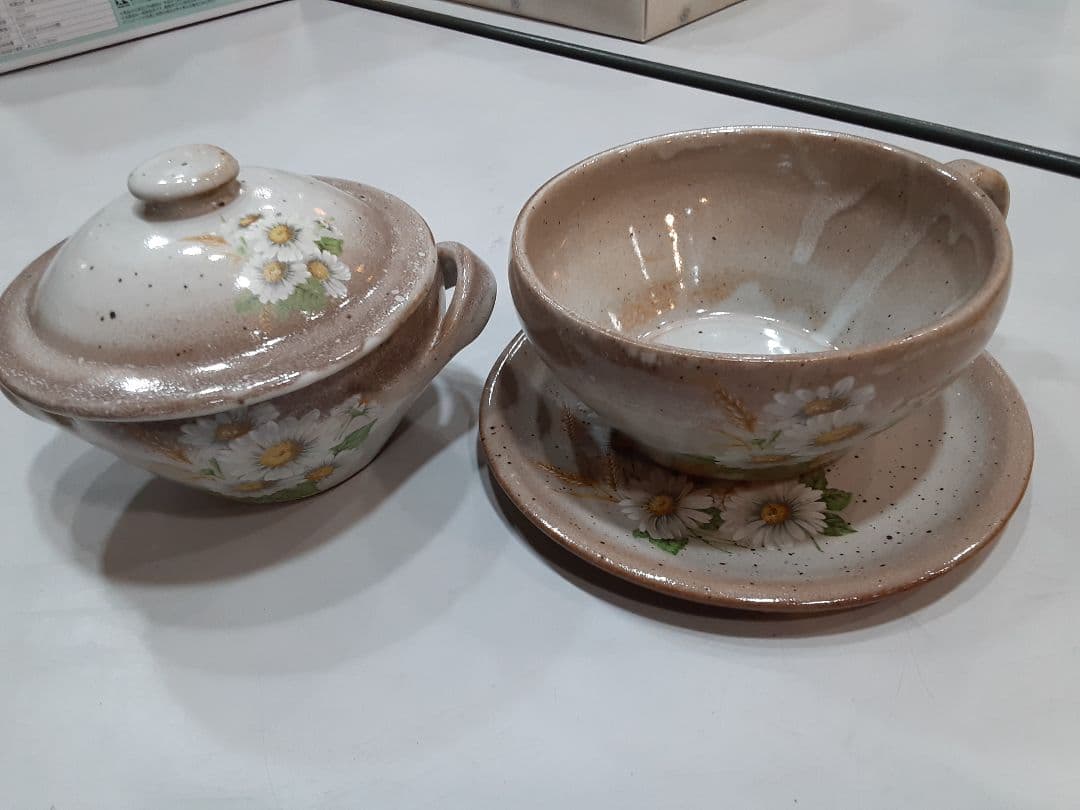 マニーマーガレットフランス窯&スープカップ+ソーサー