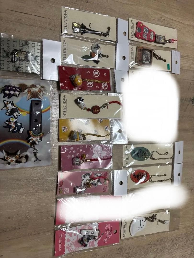 わちふぃーるど　ダヤン　ストラップ　ピンズ　キーホルダー　まとめ売り